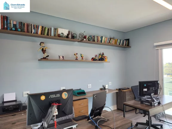 Imagem CASA RESIDENCIAL em SANTANA DE PARNAÍBA - SP, SURU