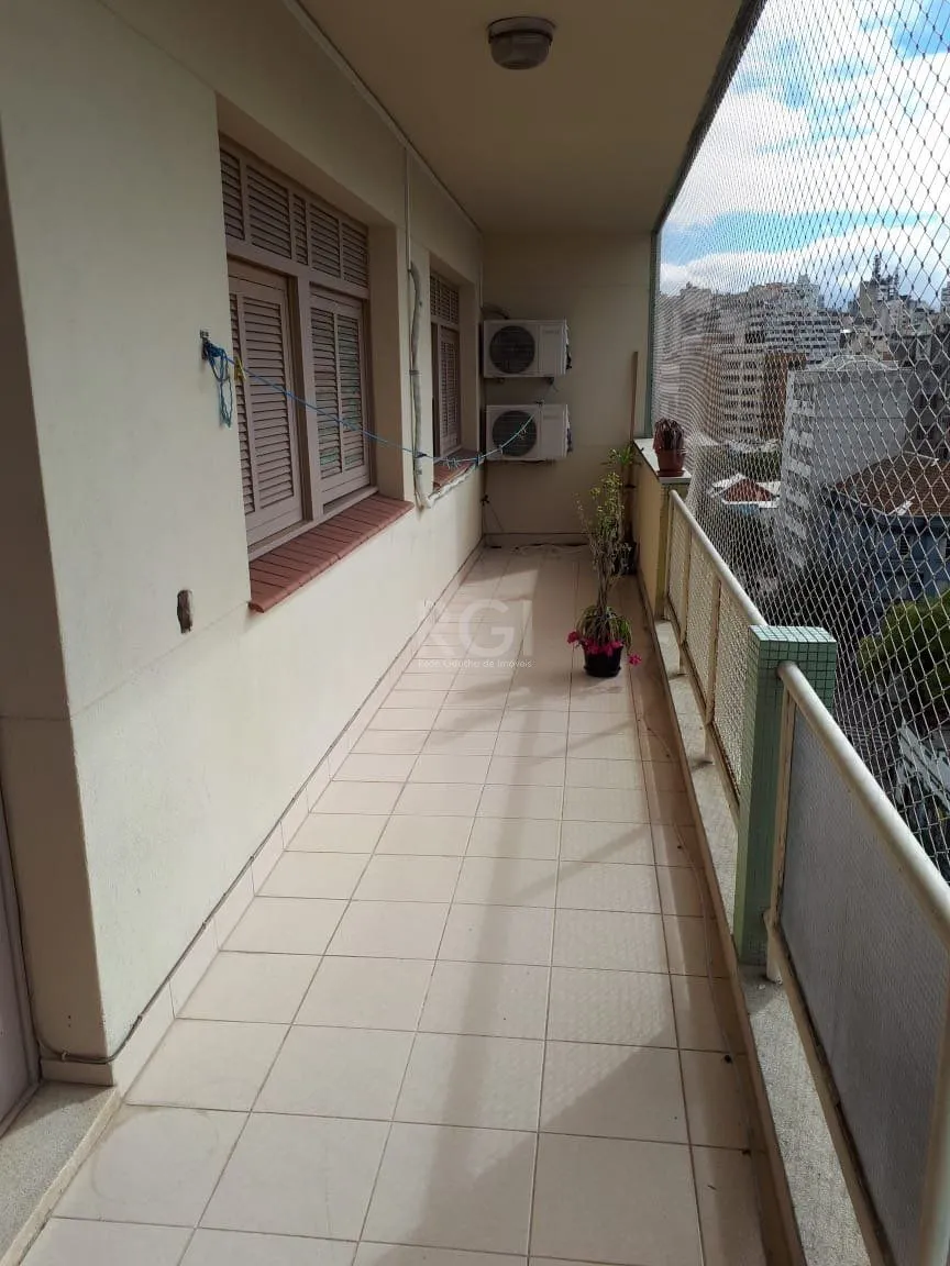 Imagem Apartamento para Venda - 145.56m², 3 dormitórios, 1 vaga - Cidade Baixa