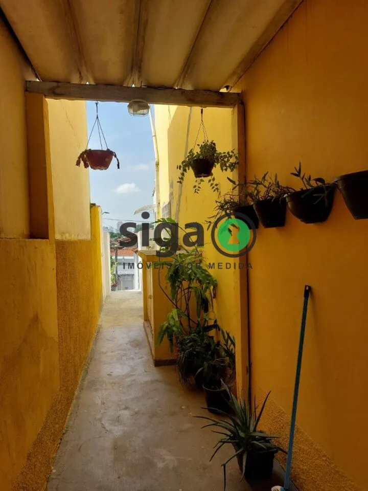 Imagem Sobrado com 3 Vagas e Edícula em Localização Privilegiada no Jardim da Saúde.