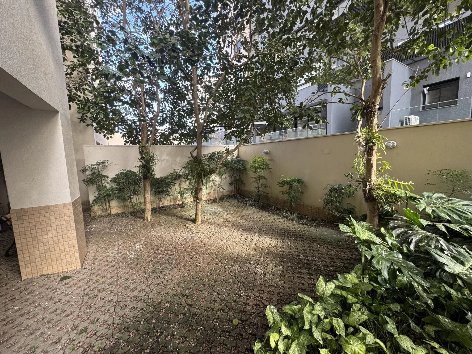 Imagem Apartamento em andar alto, posição solar norte/nascente, com excelente iluminação e ventilação natural.