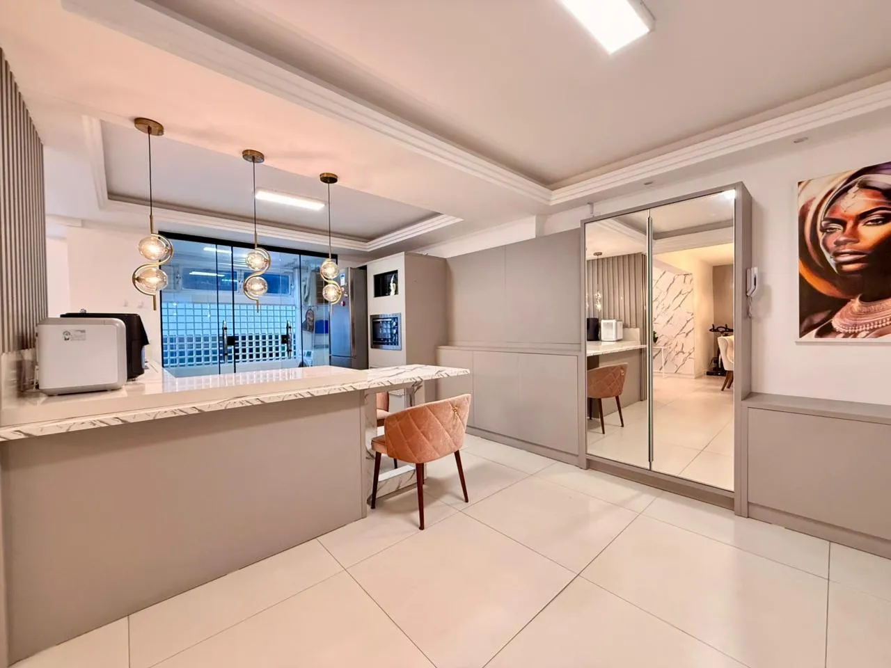 Imagem Apartamento com vista para o mar à venda com 120m2 por R$ 2.300.000,00