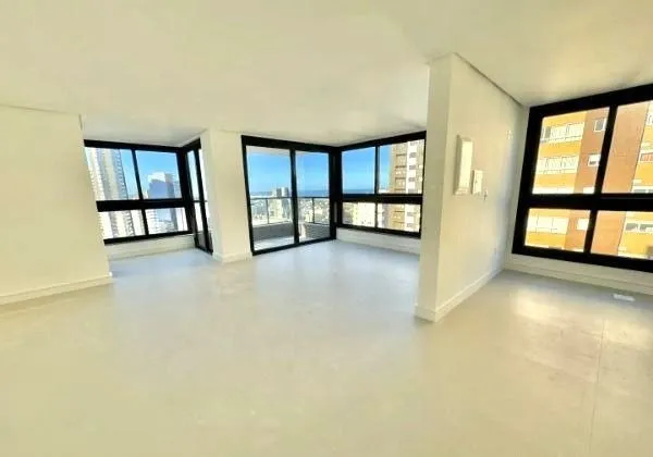 Imagem Apartamento em Torres Alto padrão de 3 dormitórios e 2 vagas