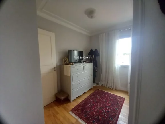 Imagem Apartamento à venda em Moema, São Paulo-SP: 2 quartos, 1 suíte, 3 banheiros, 2 vagas, 75m² de área!
