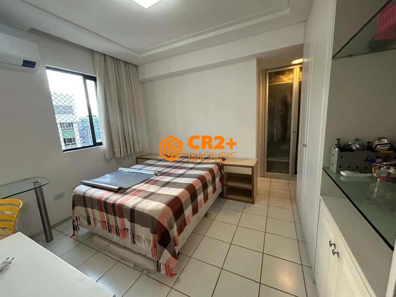 Imagem Vendo apartamento com vista livre para o mar com 3 suítes -118m²