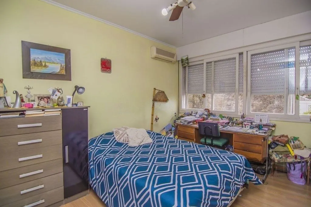 Imagem Apartamento 133m² - 3 dormitórios, 1 vaga no bairro Petrópolis