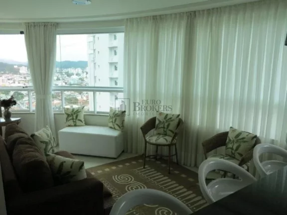 Imagem Lindo apartamento mobiliado e decorado no centro de Balneário Camboriú
