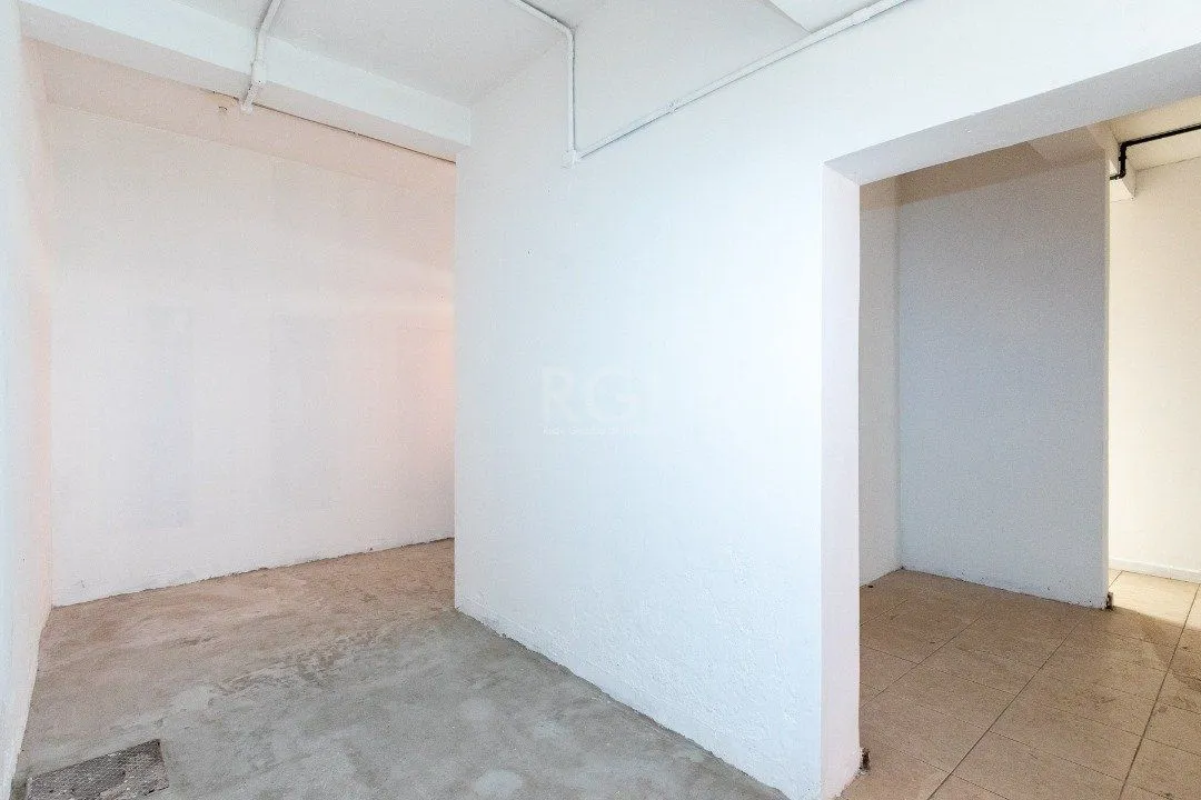 Imagem Casa para Venda - 232m², 3 dormitórios, 2 vagas - Navegantes