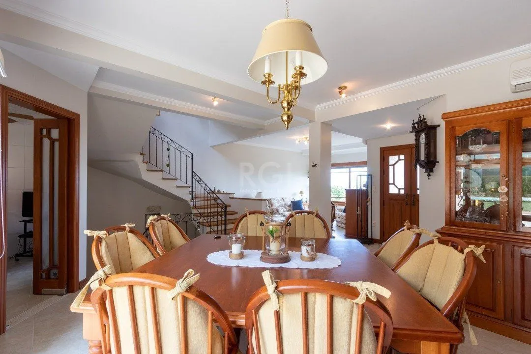 Imagem Casa para Venda - 358.78m², 3 dormitórios, sendo 1 suites, 3 vagas - Jardim Isabel