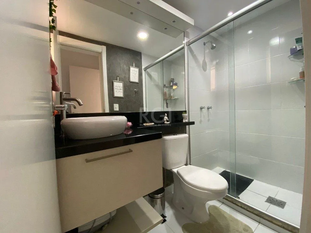 Imagem Apartamento para Venda - 65m², 2 dormitórios, sendo 1 suites, 1 vaga - Humaitá