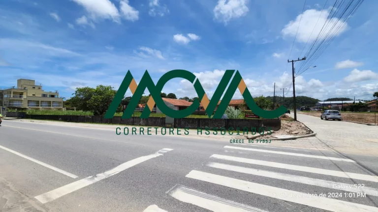 Foto do imóvel Terreno à Venda na Avenida Brasil ? Balneário Princesa do Mar, Itapoá/SC