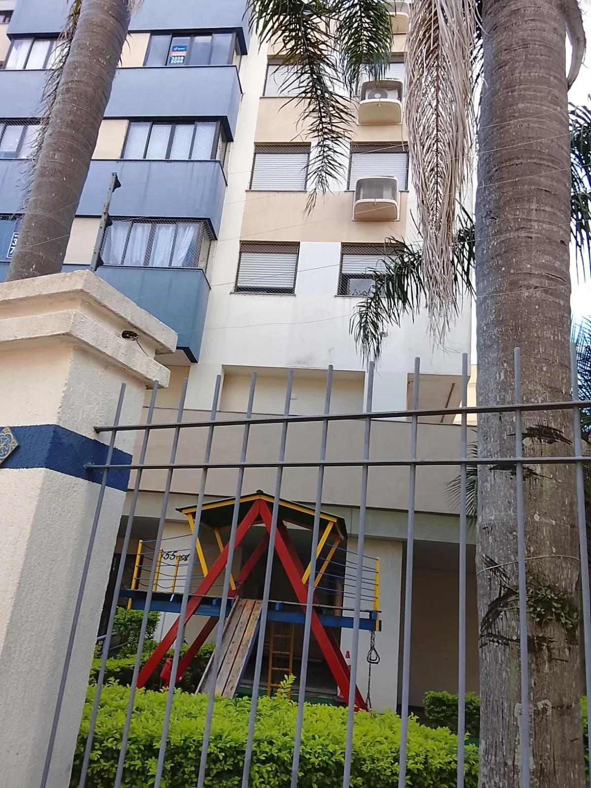 Imagem Excelente Apartamento 3D, transformado em 2D, closet mobiliado c/ vaga - Cidade Baixa - Preço Atrativo