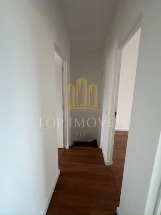 Imagem Excelente Oportunidade! Sobrado com 2 dormitórios em condomínio fechado.