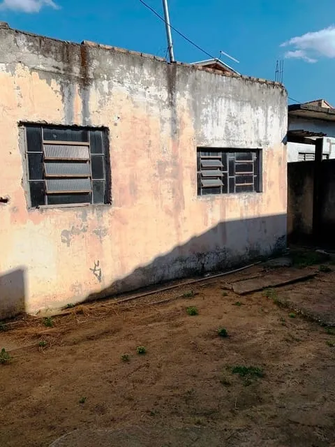 Imagem Casa à venda 2 Quartos, 5 Vagas, 300M², Laerte Assunção, Pindamonhangaba - SP