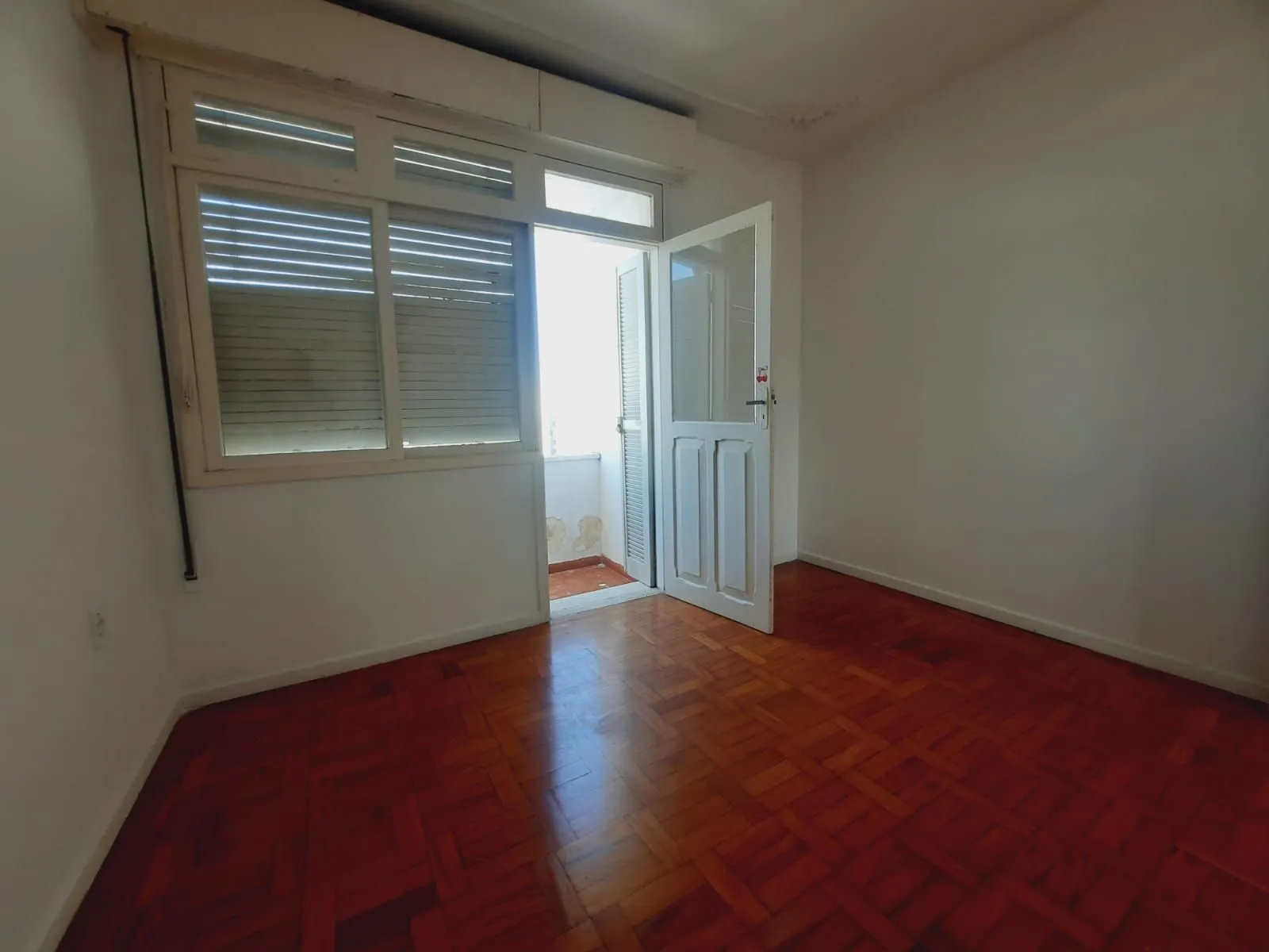 Imagem Apartamento 3 dormitórios no bairro Cidade Baixa/ Porto Alegre.