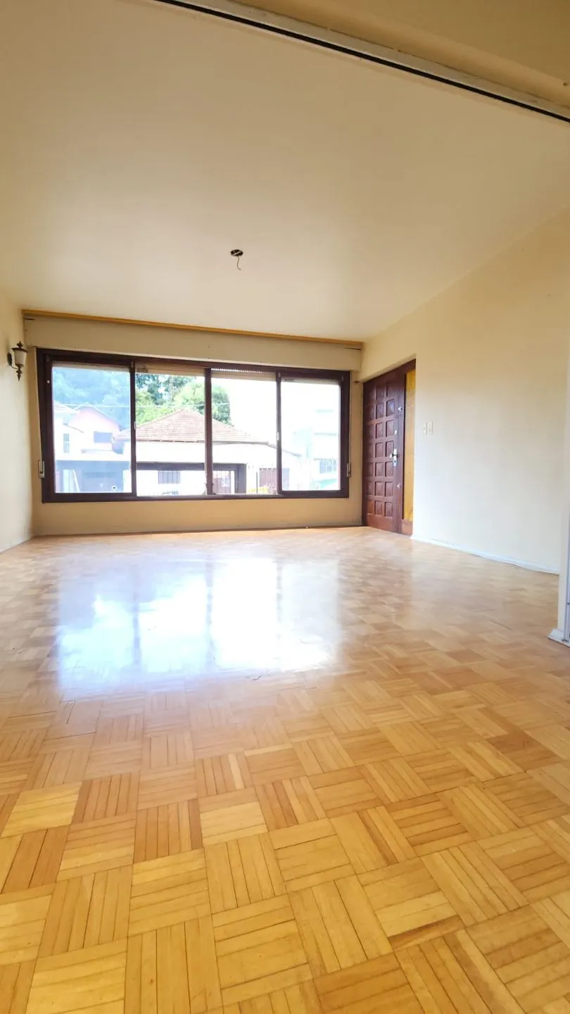 Imagem Casa à venda em Caxias do Sul, Medianeira, com 3 quartos, 257m2