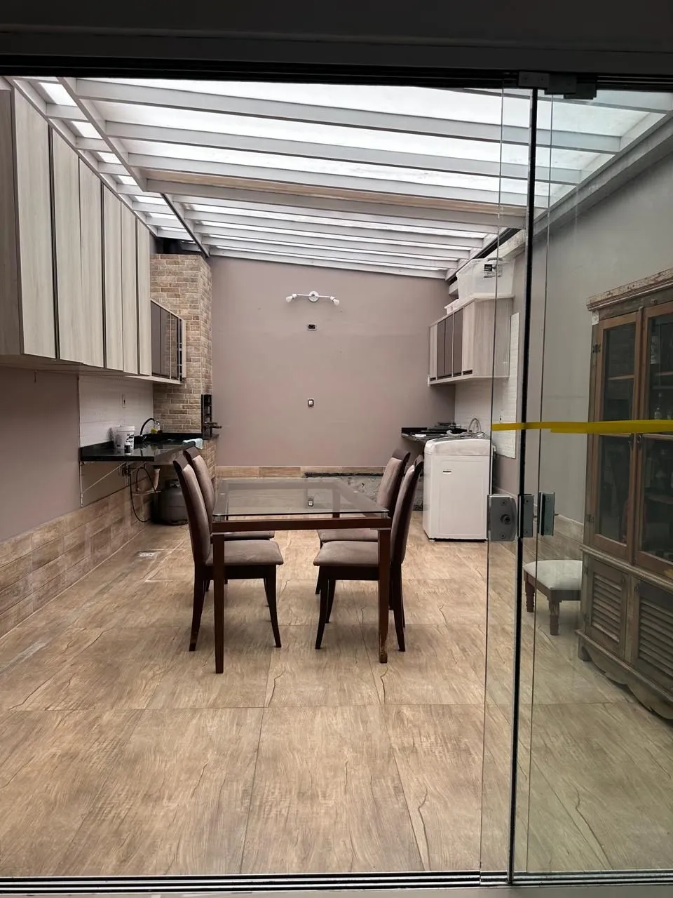 Imagem Sobrado localizado no bairro Mato Grande, c/2 dormitórios, living, cozinha e um aconchegante espaço gourmet c/ churrasqueira para reunir familia e amigos.