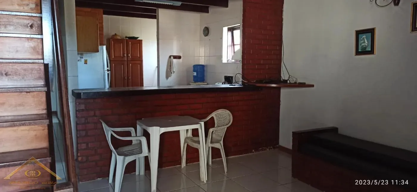 Imagem Casa em Condomínio para Venda em Cabo Frio / RJ no bairro Peró
