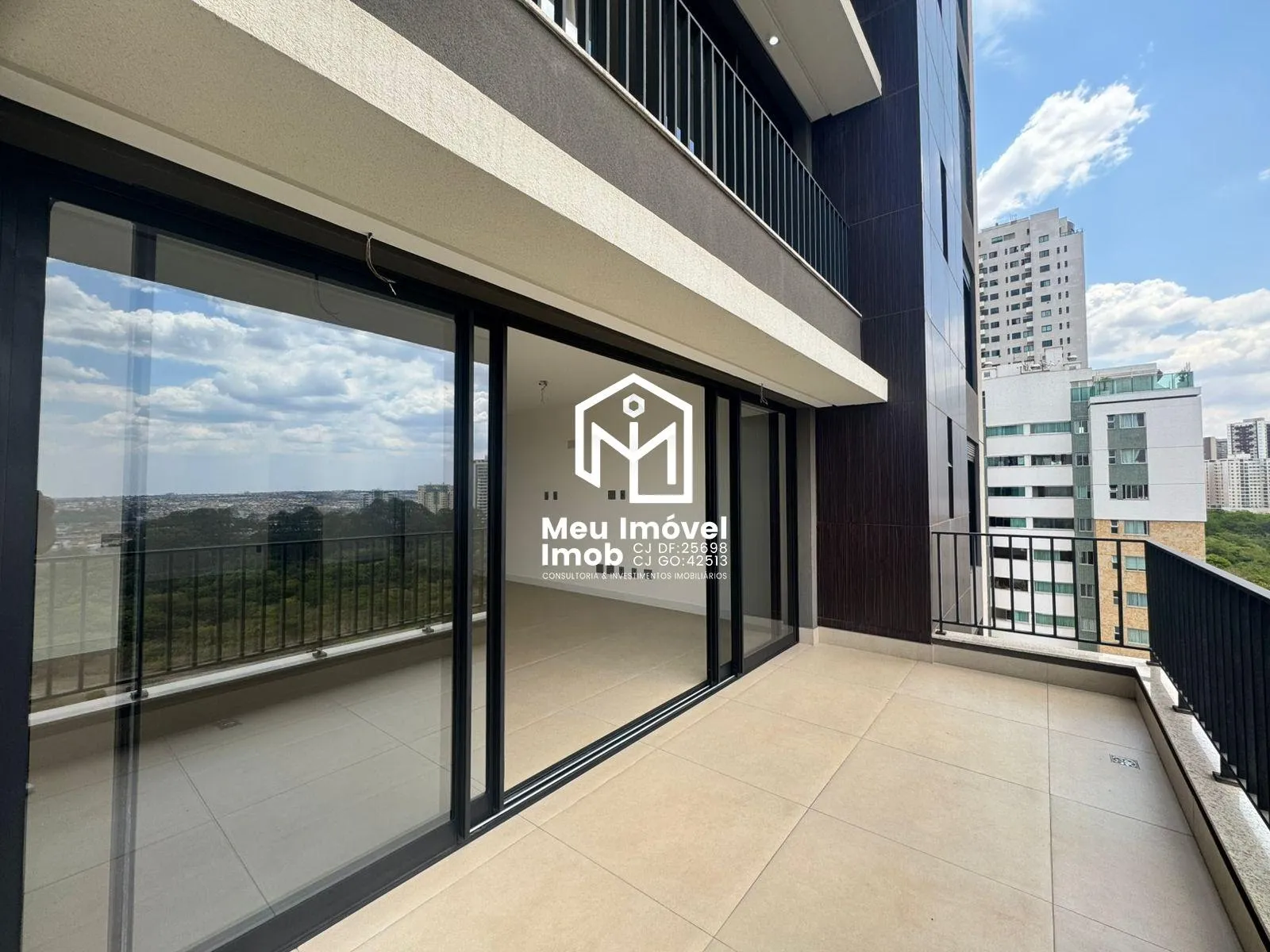 Imagem Apartamento 4 Quartos 4 Suítes 3 Vagas 191m² Águas Claras/DF