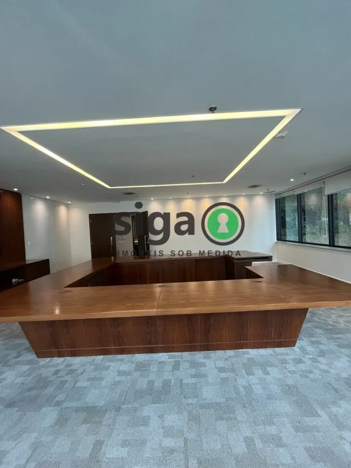 Imagem Sala Comercial e 4 banheiros à Venda, 292 m² por R$ 41.000,00