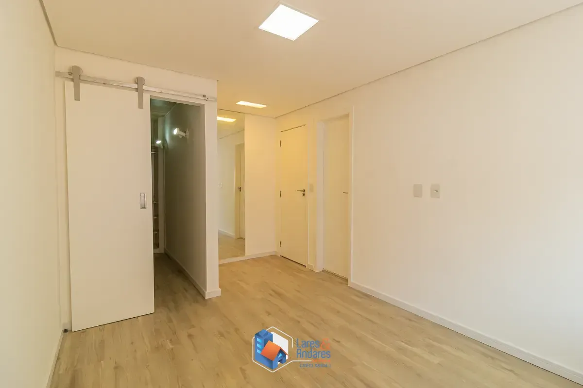 Imagem Casa para venda em Mirandópolis com 4 quartos, sendo 4 suítes, 405m²
