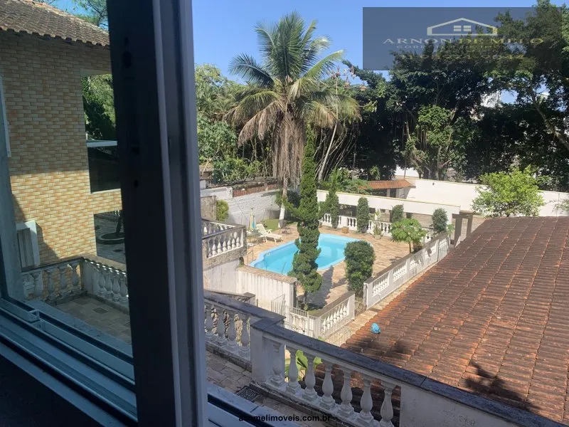 Imagem Casas no Litoral para venda em Praia Grande no bairro Canto do Forte