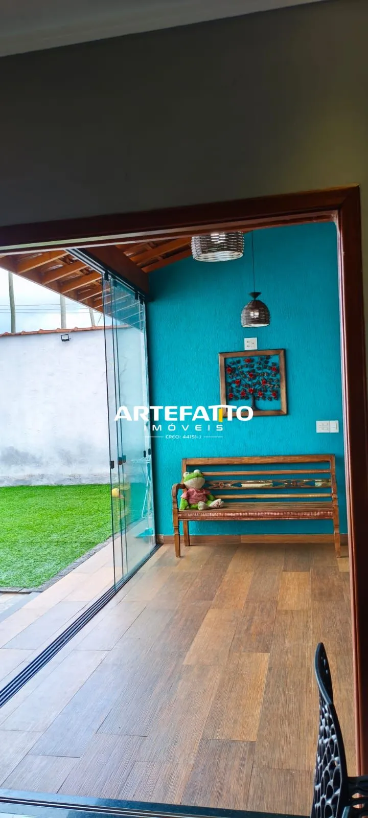 Imagem Casa Vila Sta. Cruz, Linda e espaçosa, 3 dorm. 3 vagas de garagem.