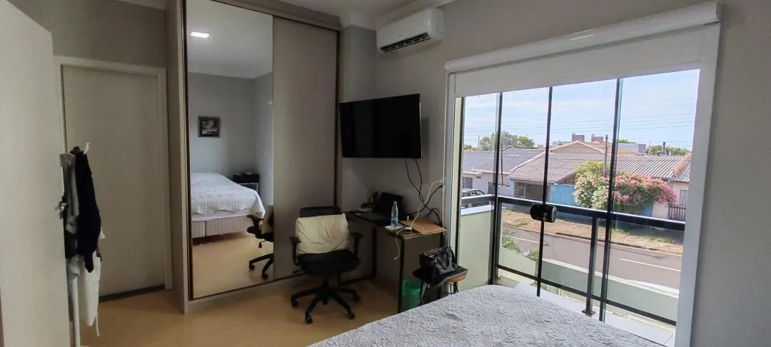 Imagem Sobrado mobiliado à venda em Cascavel, Coqueiral - 110.18m², suíte mais dois quartos, Churrasqueira, Portão eletrônico
