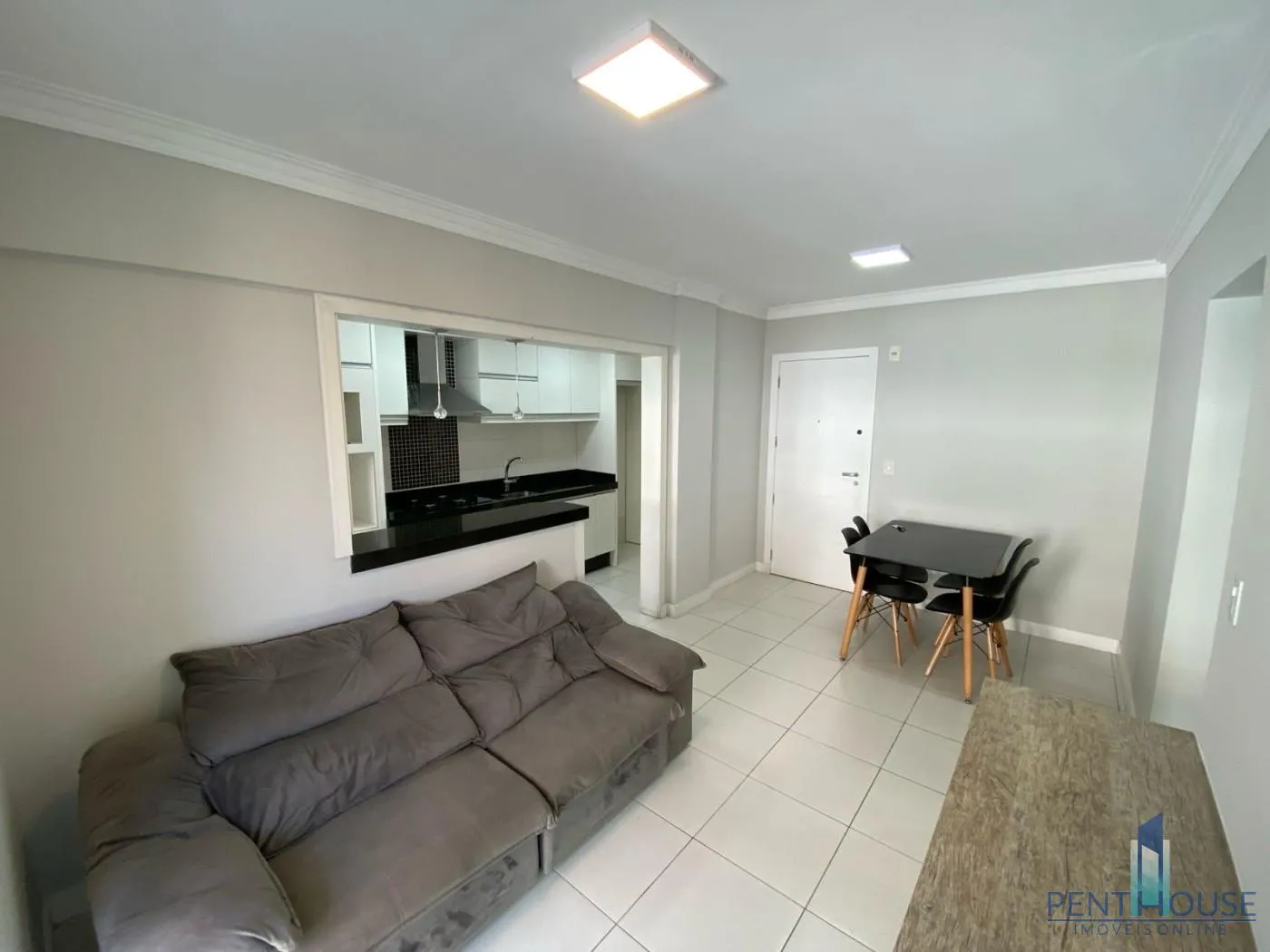 Imagem Apartamento Zona Central para Venda em Balneário Camboriú, Municípios, 2 dormitórios, 1 suíte, 2 banheiros, 1 vaga