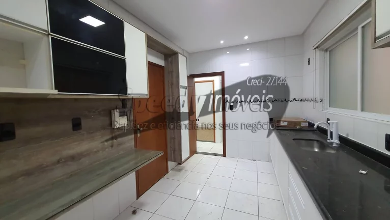 Imagem Casa em Santos á venda com 3 dormitórios.