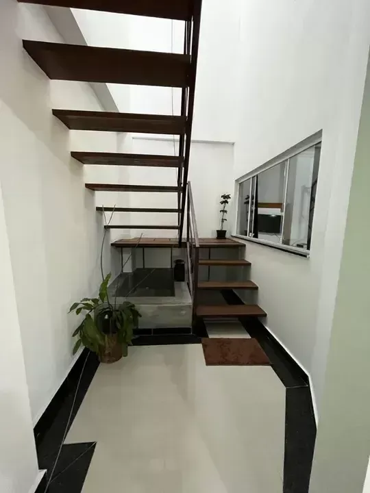 Imagem Sobrado à venda, Parque Jaraguá, Taubaté, SP