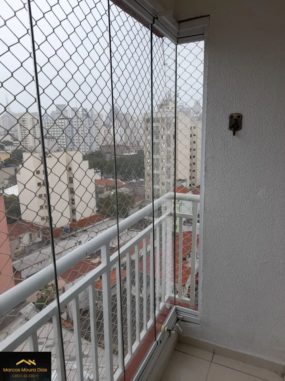 Imagem Apartamento na Bela Vista, sala com Varanda, 2 Dormitórios e 1 Vaga, Prédio com Lazer, Portaria 24 hs