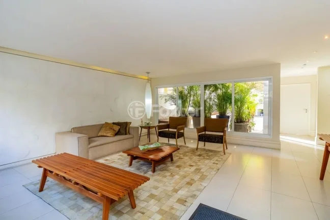 Imagem Apartamento 108M², 2Q, 1 Sala Estendida, 1 Banheiro, Dependência Completa de Serviço, Piscina, Salão de Festas, Portaria 24h.