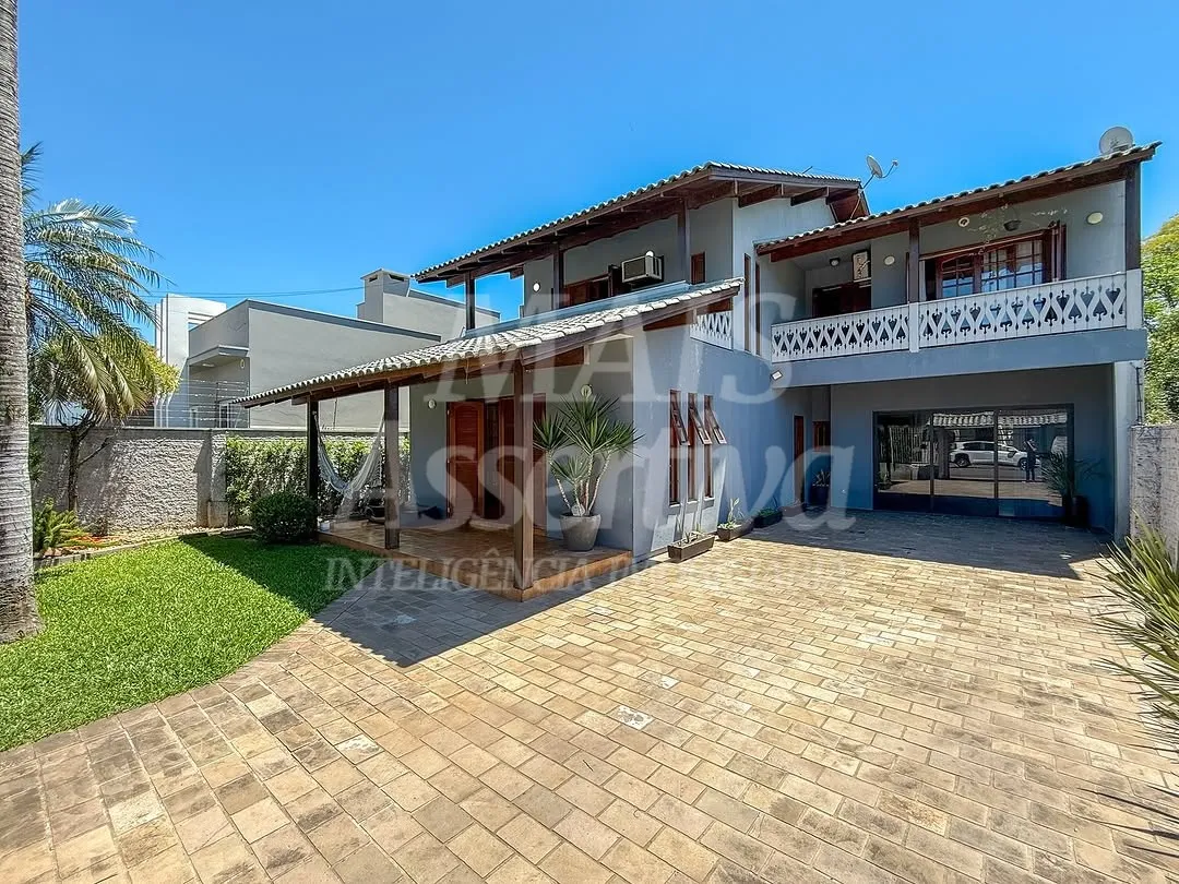 Imagem Casa mobiliada para locação em Estância Velha de 4 dormitórios - 250m²