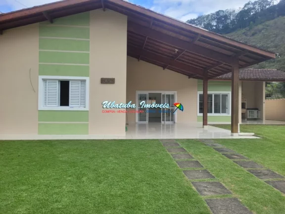 Imagem Linda casa com 03 dormitórios - Cond. Fechado - Bairro Horto
