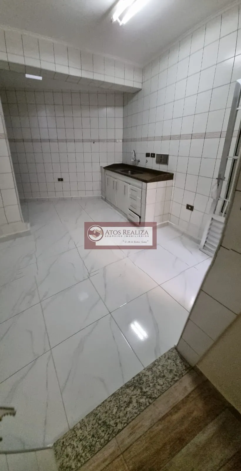 Imagem Sobrado à venda em Jardim Santa Cruz - São Paulo com 220M², 4 dormitórios e 3 banheiros por R$ 690.000,00