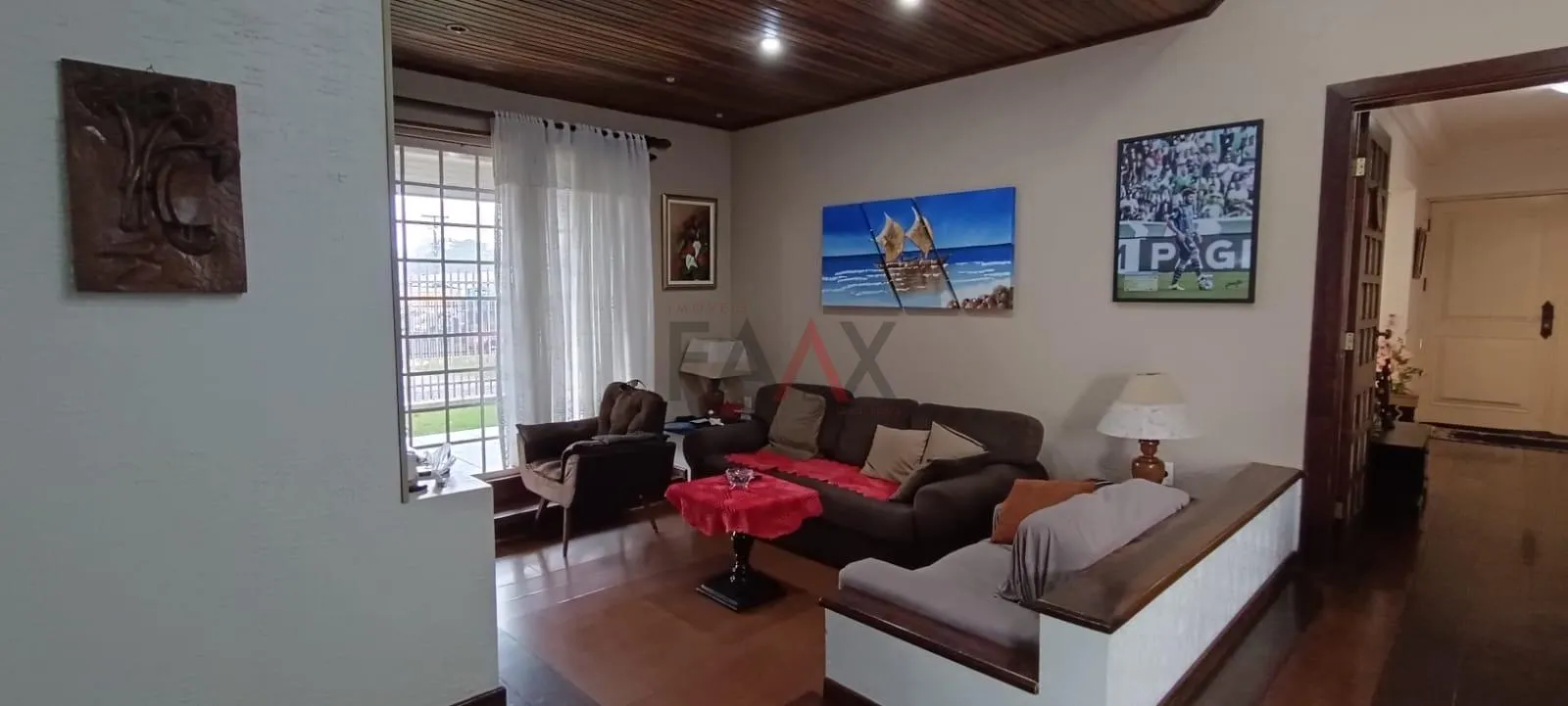 Imagem Triplex para locação no Bonsucesso em Guarapuava com 5 Dormitórios