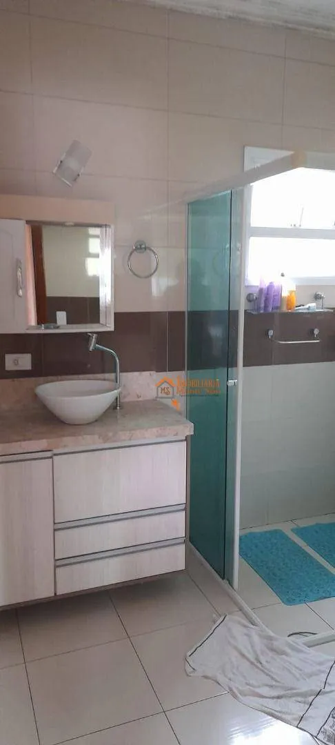 Imagem Sobrado com 3 dormitórios à venda, 316 m² por R$ 1.170.000,00 - Jardim Vila Galvão - Guarulhos/SP