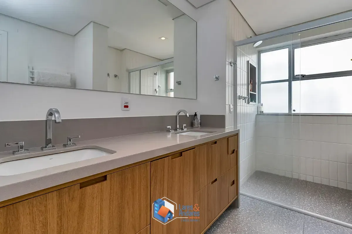 Imagem Apartamento para venda em Higienópolis com 3 quartos, sendo 2 suítes, 270m²