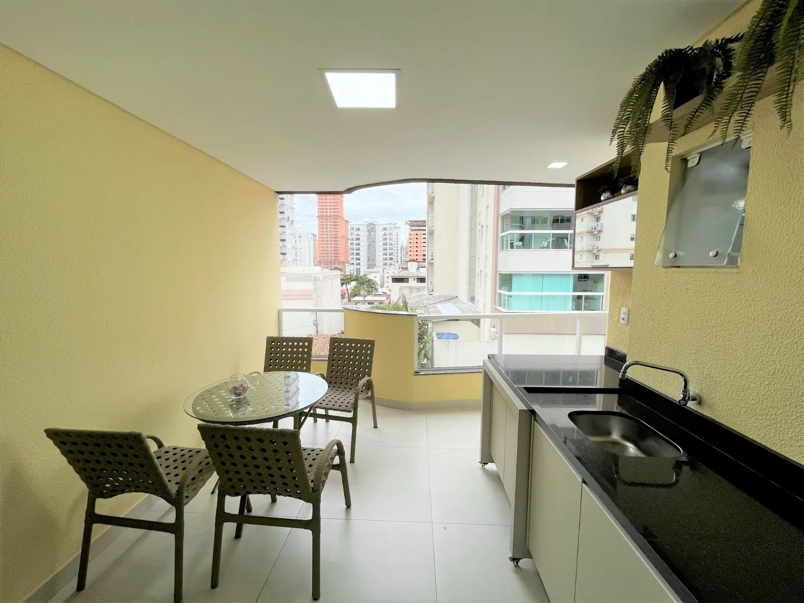 Imagem Apartamento à venda com 165m2 por R$ 1.748.107,00