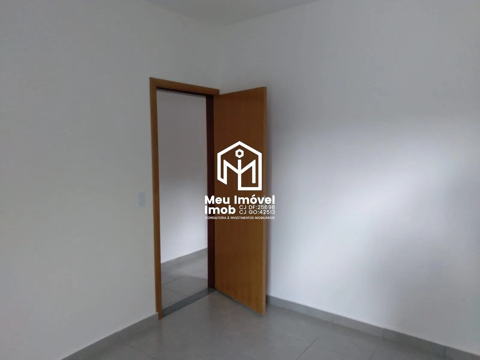 Imagem Casa 2 Quartos 1 Suíte 2 Vagas 100m² - Luziânia/GO