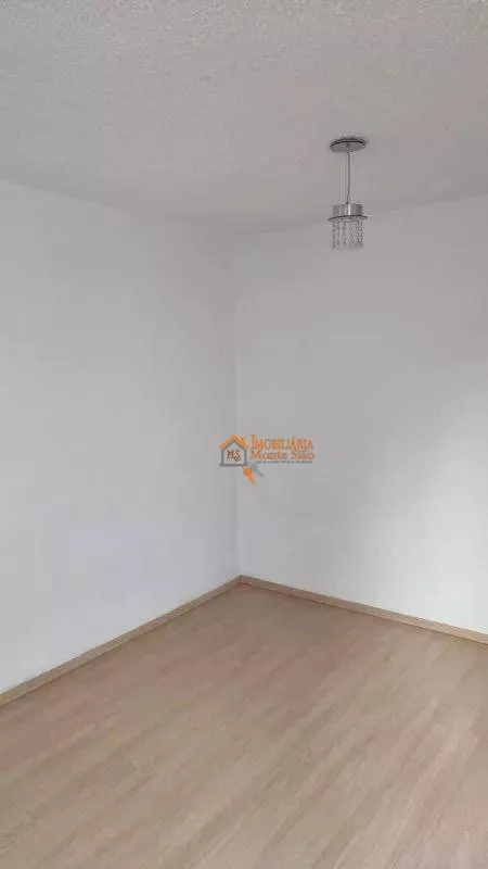 Imagem Apartamento com 2 dormitórios à venda, 42 m² por R$ 225.000,00 - Água Chata - Guarulhos/SP