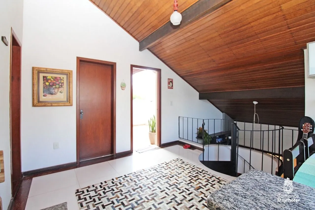 Imagem Cobertura para Venda - 217.04m², 3 dormitórios, 1 suites, 2 vagas - Tristeza