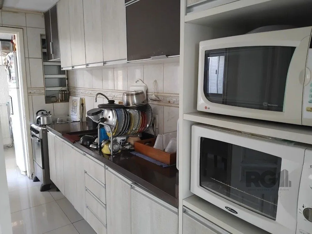 Imagem Casa em condomínio no Sarandi de 2d vaga e infra