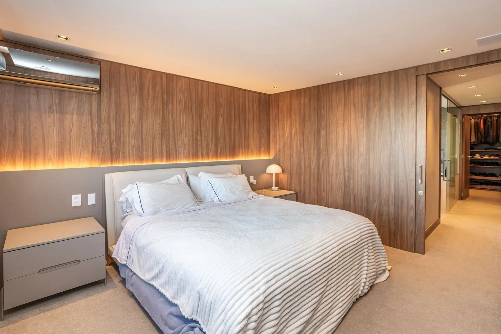 Imagem Apartamento de Luxo mobiliado com vista definitiva e automação- Três Figueiras
