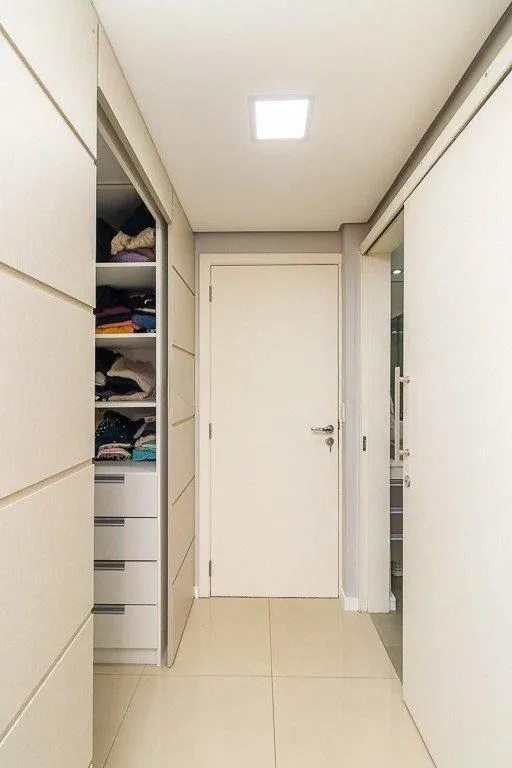 Imagem Casa em condomínio com 4 quartos, 2 suítes e 2 vagas à - Jardim Sabara