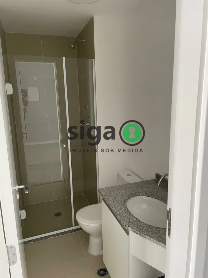 Imagem Apartamento mobiliado com uma vaga de garagem ao lado da linha lilás
