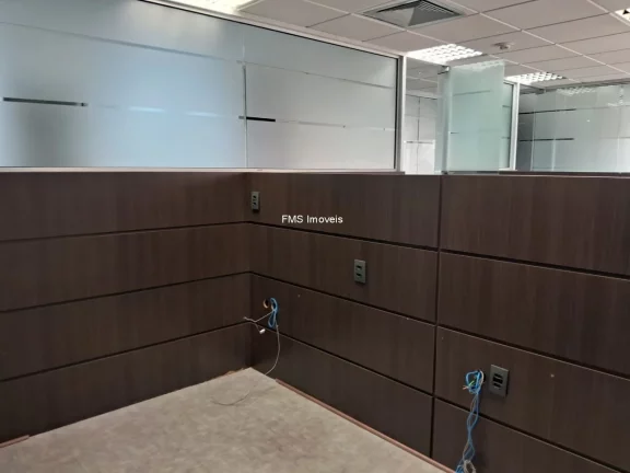 Imagem Conjunto comercial com 214m² próximo da Berrini.