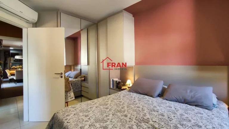 Imagem Belíssimo Apto de 3 dorms/Suíte 2 vagas de garagem.