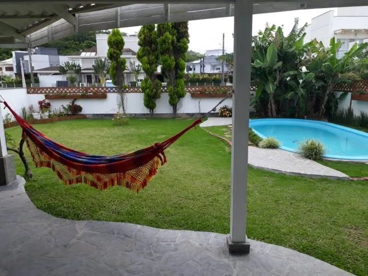 Foto do imóvel: Casa à Venda na Cachoeira do Bom Jesus - Conforto, Segurança em Avenida Dos Jerivás