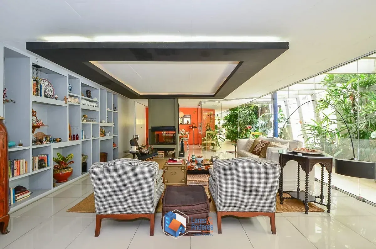 Imagem Casa para venda em Brooklin com 3 quartos, sendo 1 suíte, 367m²